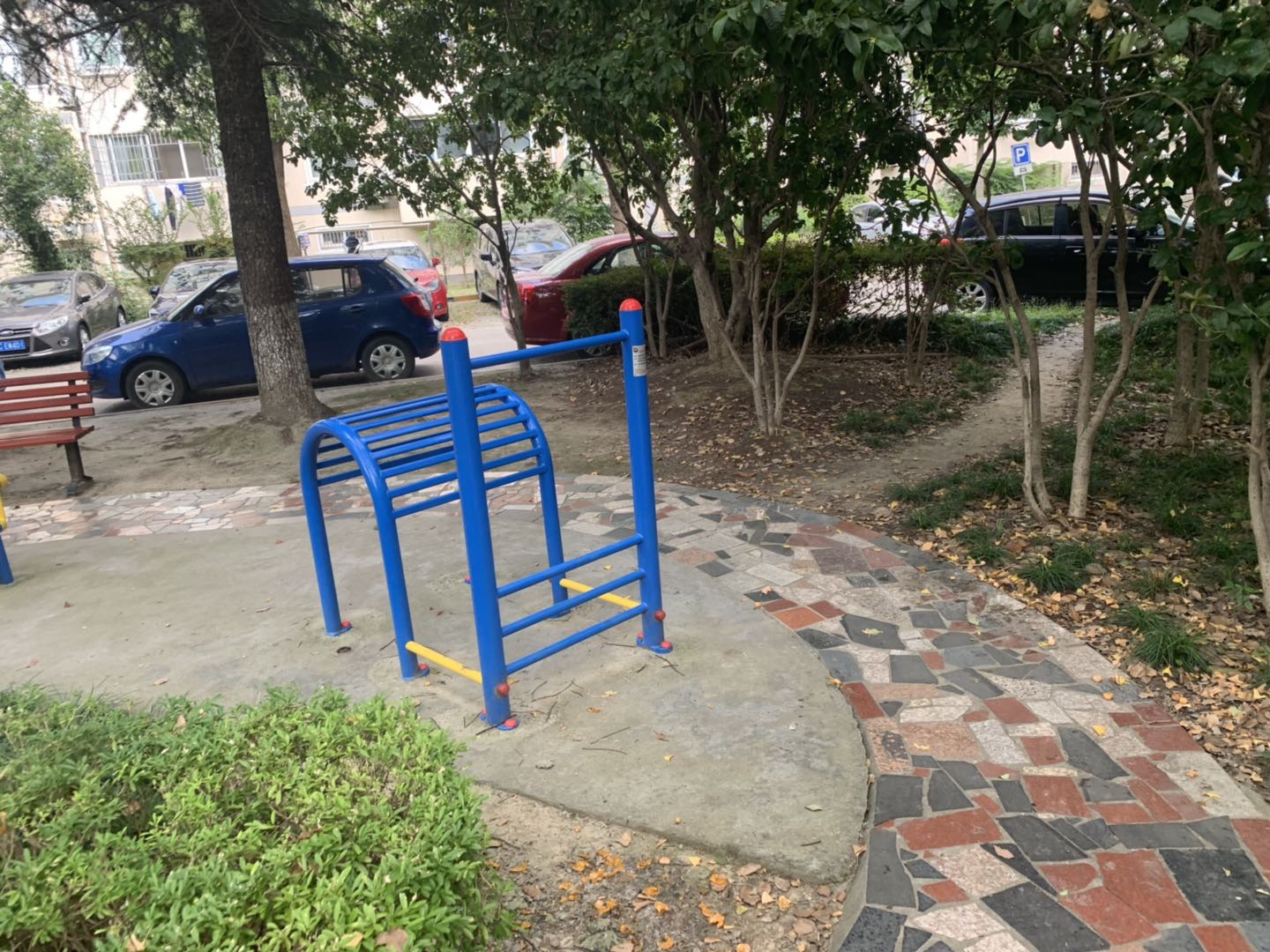 腰背伸展器