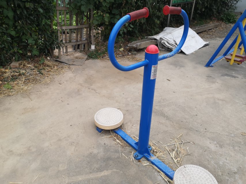 扭腰器