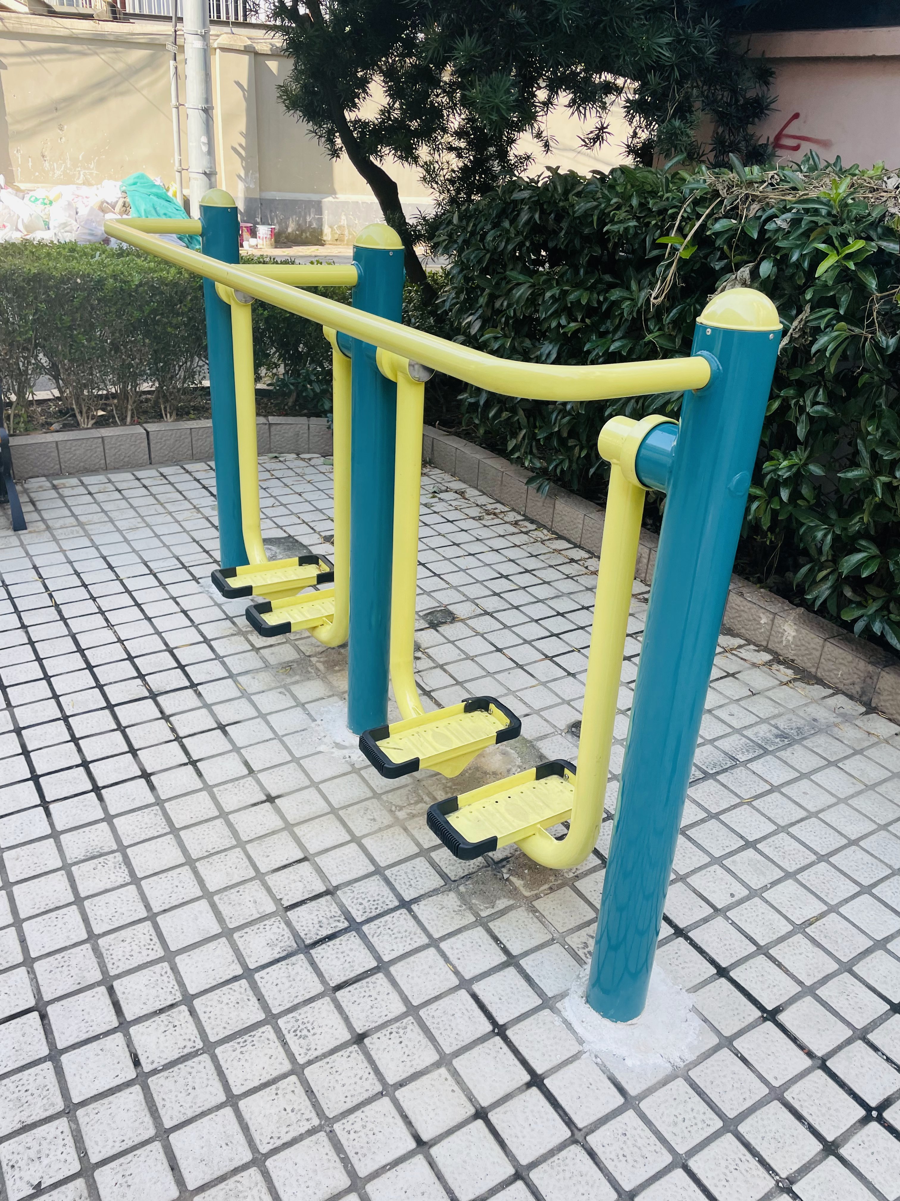 二位智能太空漫步機(jī)