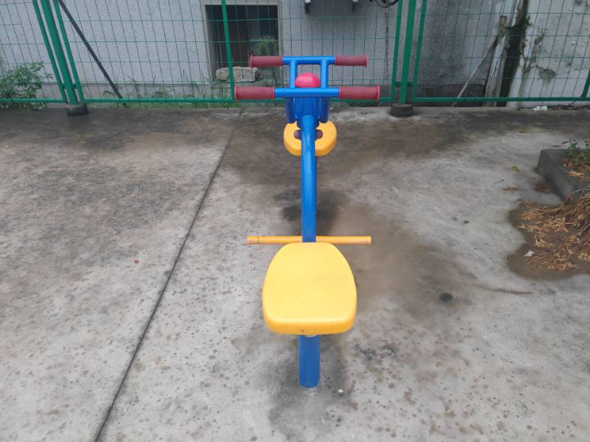 下肢鍛煉器