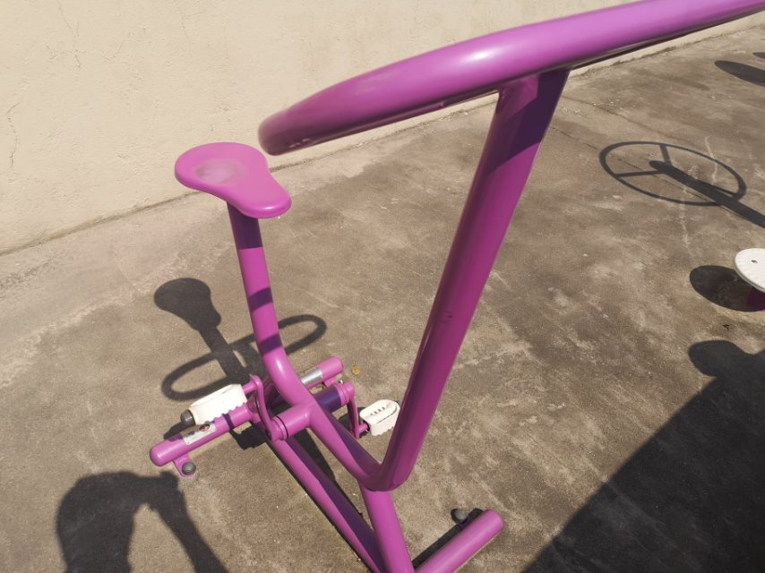 直立健身車
