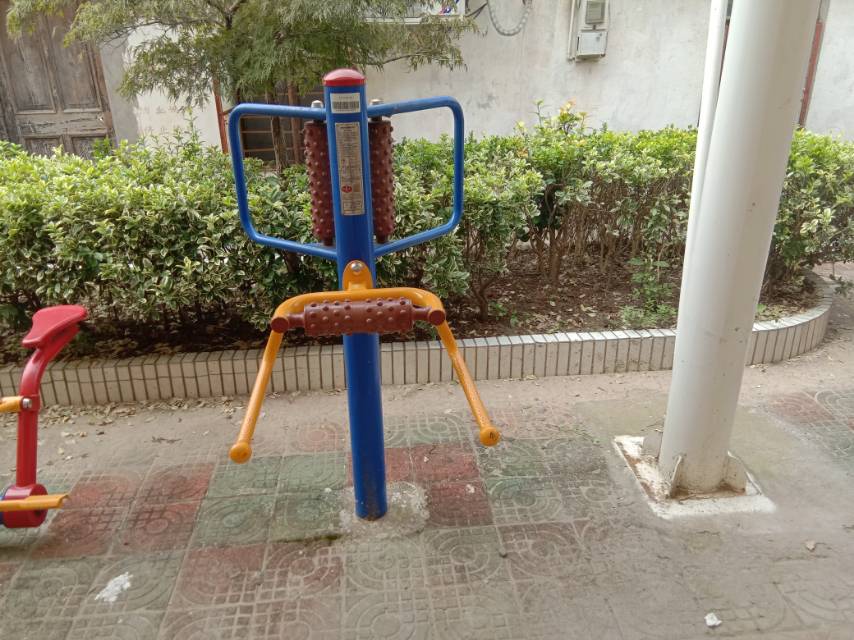 腰背按摩器