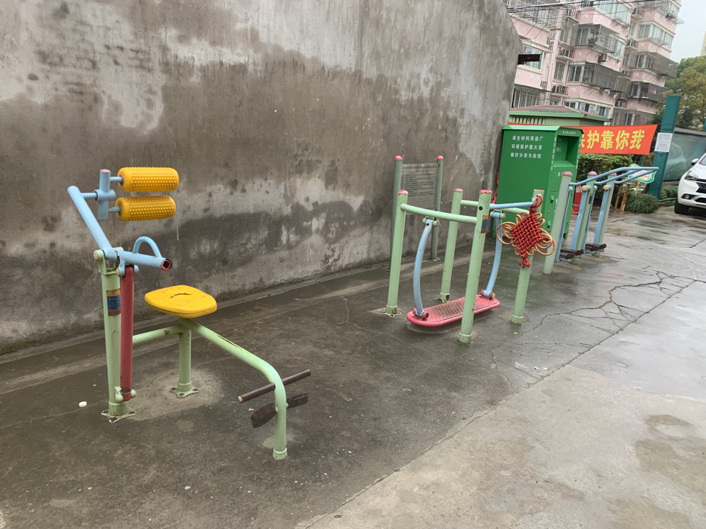 上海市浦東新區(qū)泥城鎮(zhèn)泥城路12弄泥城居委健身苑點