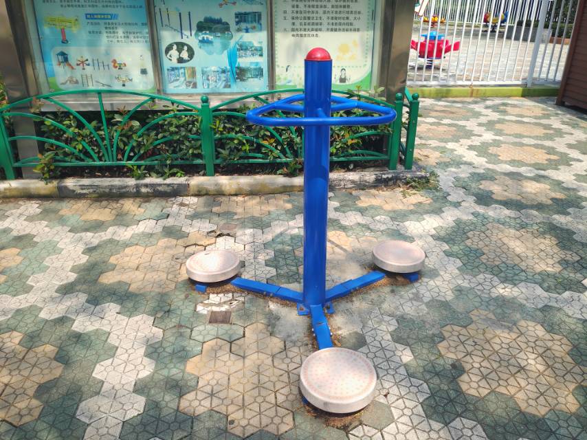 扭腰器