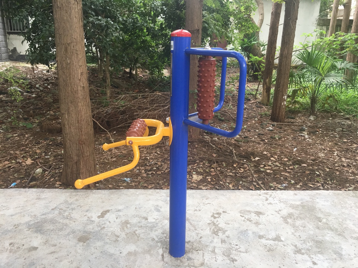腰背按摩器