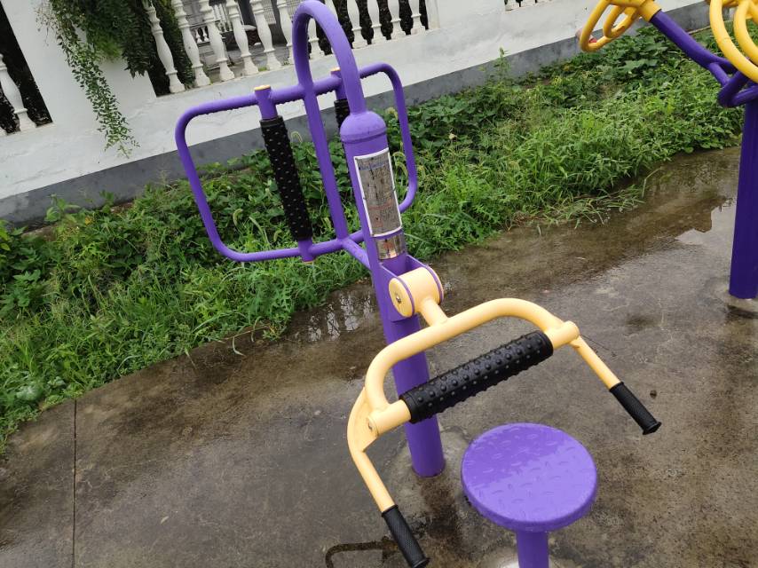 腰背按摩器