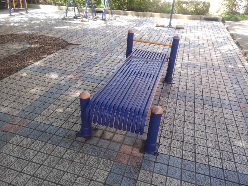 仰臥起平臺