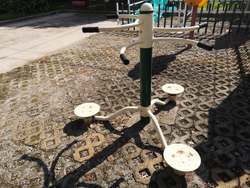 扭腰器