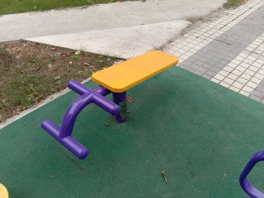 單人腹肌架