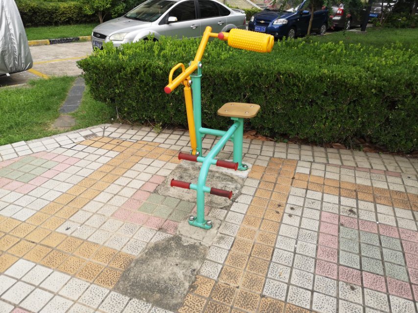 腹背鍛煉器