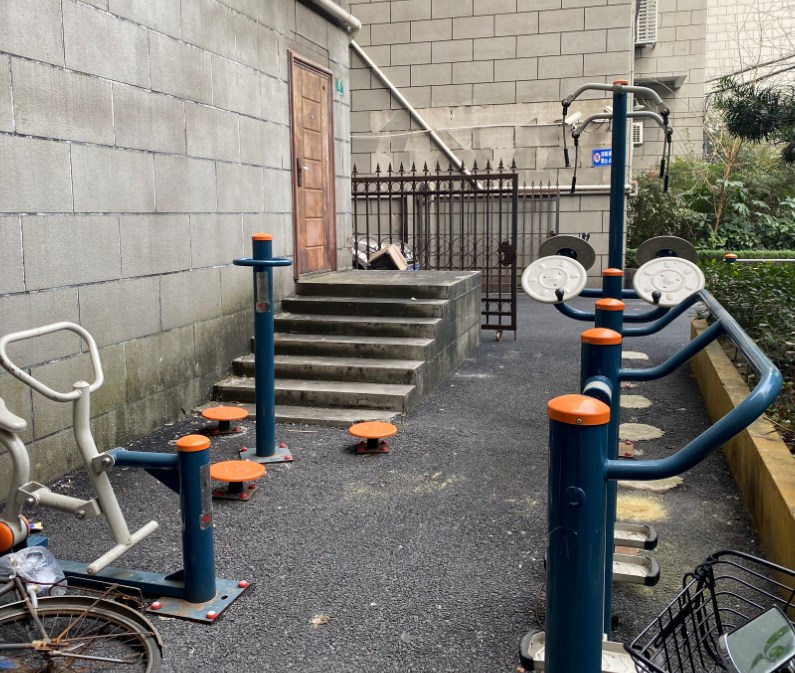 靜安區(qū)曹家渡街道均泰居委健身點（武寧南路438弄）