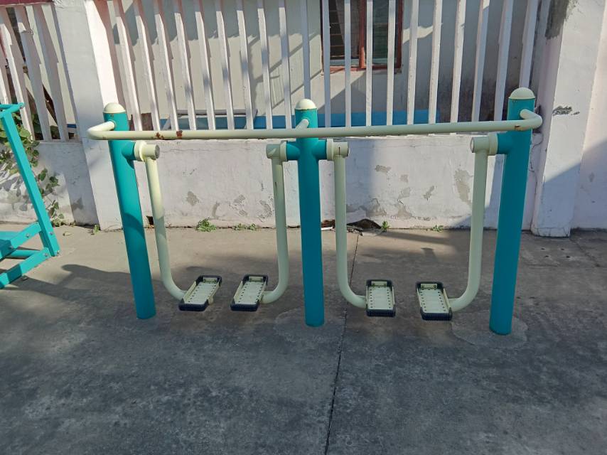 雙位太空漫步機(jī)
