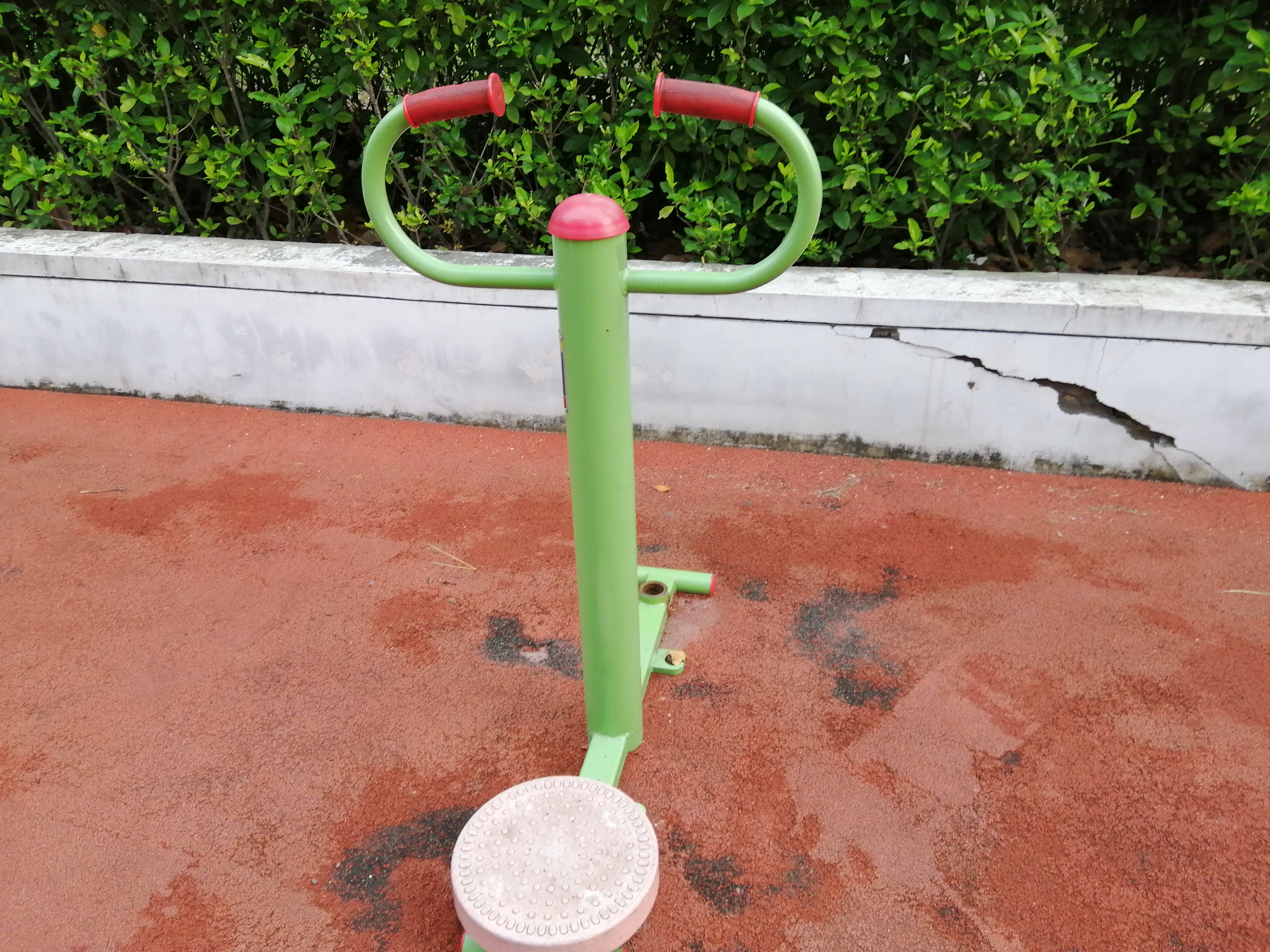 扭腰器
